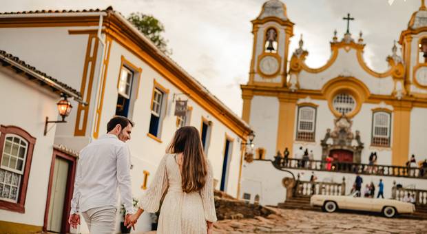 Foto de Ensaio em TIradentes em pleno centro histórico | Fran e Juninho