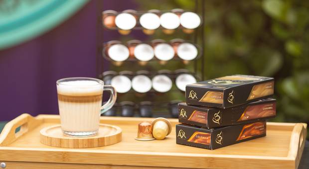 Fotos Para Redes Sociais de É Roxo | Açaiteria e Creperia