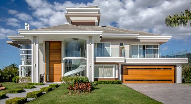 ARQUITETURA E INTERIORES de ARQUITETURA E INTERIORES