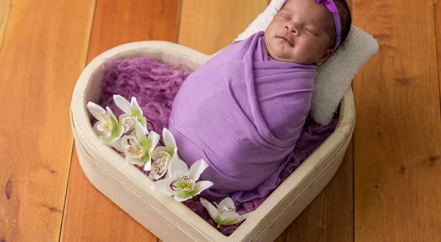 Newborn de Primeiro ensaio da pequena Hellen