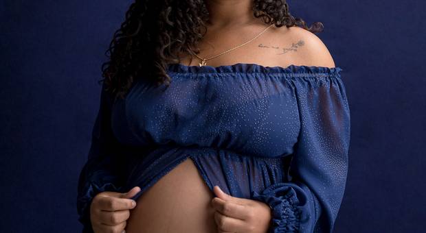 Gestante Estúdio de ENSAIO GESTANTE COM MAMÃE AMANDA