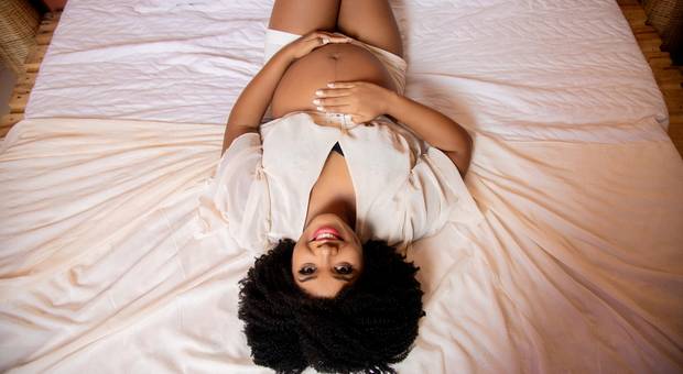 Gestante Estúdio de ENSAIO DA MAMÃE NAYARA