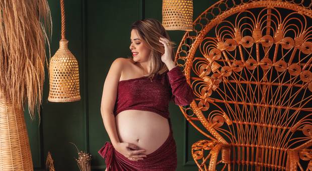 Gestante Estúdio de ENSAIO GESTANTE COM MAMÃE INDYARA