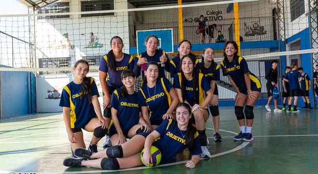 Família de Colégio Objetivo 