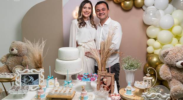 Chá revelação  de Marina e Rodrigo 