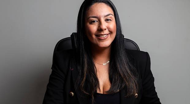 Ensaio profissional de Victória Ferreira 