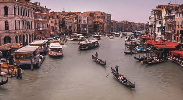 Livre Criação de Veneza