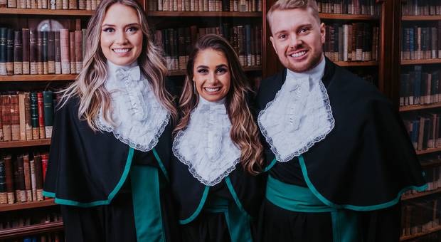 Ensaios de André, Luiza e Luize | Ensaio de Toga