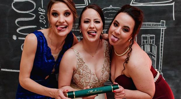 Formatura de Daiana, Déborah e Marcella | Medicina UFPel