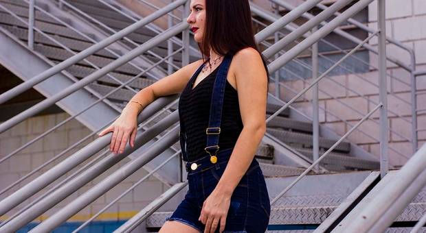 ENSAIOS FEMININOS de ENSAIO  |  LUZIA  