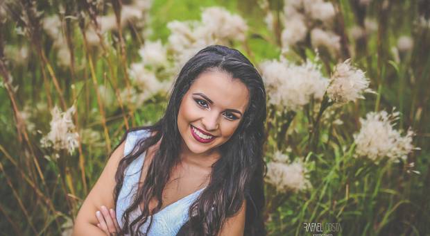 Books de Sessão 15 anos - Júlia Schneider