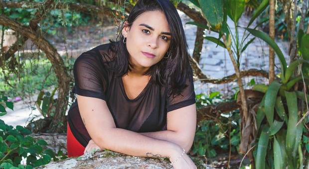 Ensaio Feminino de Danni 