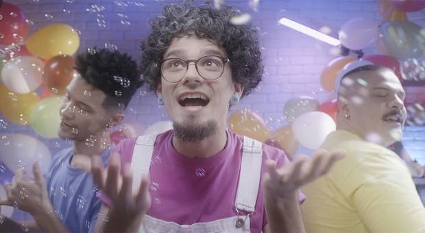 Videoclipes de Movin Kids | Bolinha de Sabão