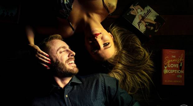 Pré Casamento de Ensaio de casal na livraria antiga | Lívia e Diogo 