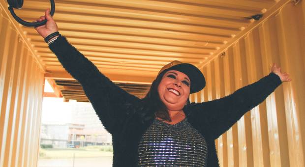 Ensaio Feminino de Vj Batata