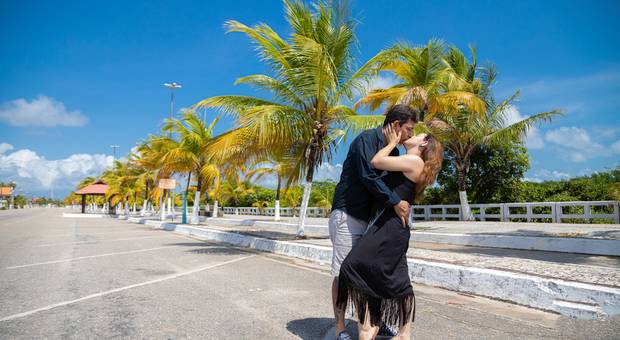Sessão Fotográfica de EXTERNAS NA PRAIA JEISI E IVAN
