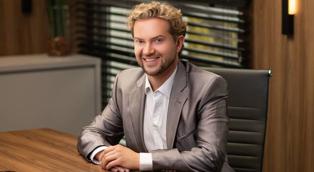 Retratos de Shooting Corporativo Tiago Bodanese