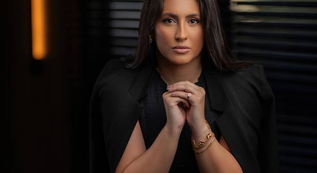 Retratos de Shooting Corportivo Heloise Godoi