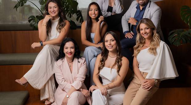 Retratos de Shooting corporativo Vivapark equipe Vanessa