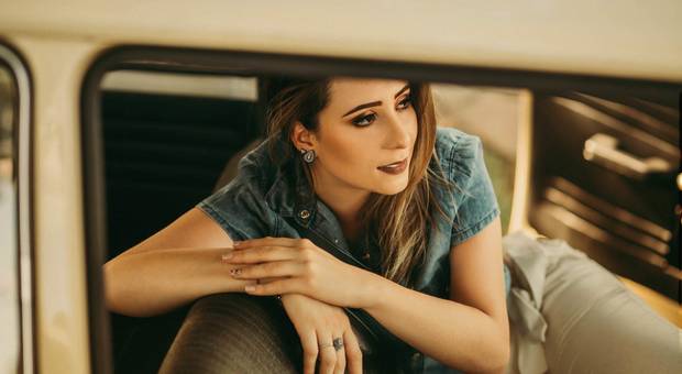 Feminino de Jesuele Trevisan