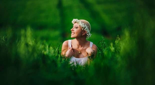 Feminino de Juliana Turra