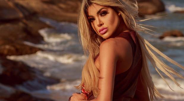 Feminino de Marcella Narhell