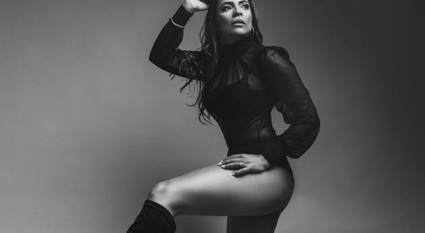 Feminino de Ensaio Franciele Luz / Estúdio