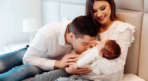 familia de UM MES DO LORENZO