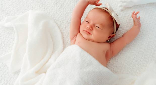 Newborn de Primeiros dias da Catarina 