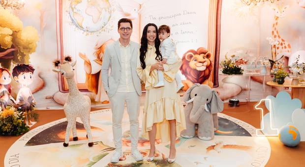 familia de UM ANO GUSTAVO -