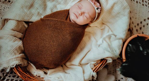familia de Sessão Newborn da Catarina