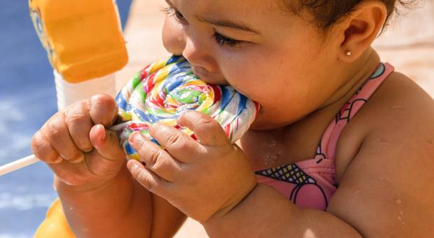 ENSAIOS INFANTIS de Maria Hellena