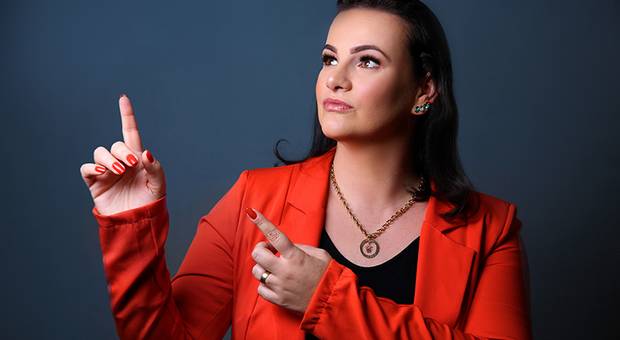 Feminino de Posicionamento Fernanda