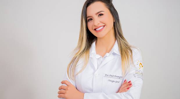 Publicidade de  Posicionamento de Imagem Dra. Dieli Desengrini