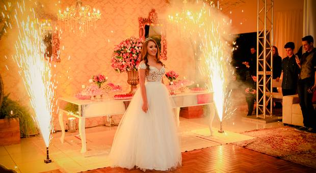 15 Anos de Mariana Koziel