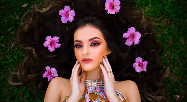 Feminino de lAURA fAGUNDES