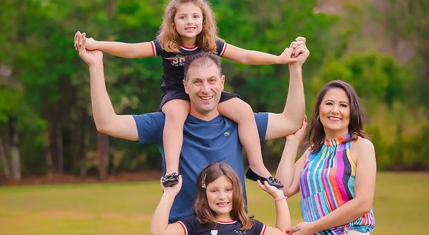 Família de Rosane, Sérgio, Laura e Bruna.