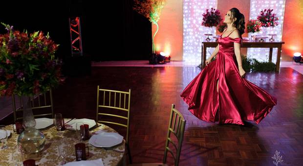 Formatura de Carolini Direito