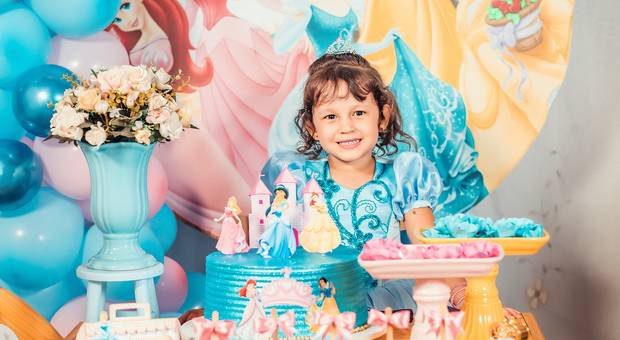 ANIVERSÁRIO de ANIVERSÁRIO LUNA