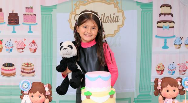 Infantil de Antonella - 6 Anos