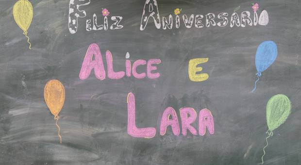 Infantil de Alice e Lara - 2 Anos