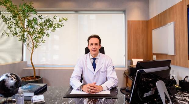 Retrato Corporativo de Dr Cortelazzo