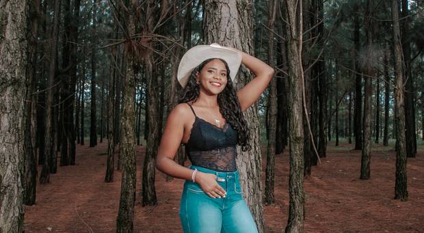 PRÉ DEBUTANTE de ANA CLARA