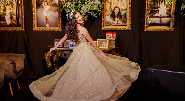 15 anos de  Júlia 15 anos