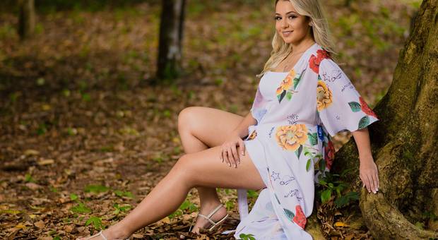 DIVERSOS de FLAVIA BERNARDINO