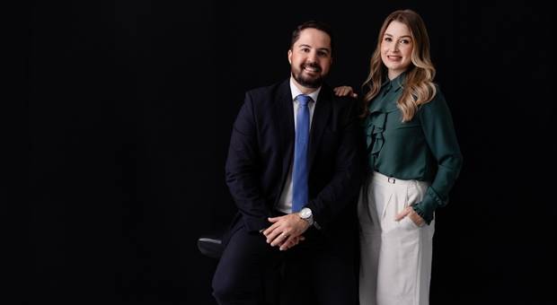 Posicionamento de Imagem de Karine e Eduardo - Souza & D'Agostin