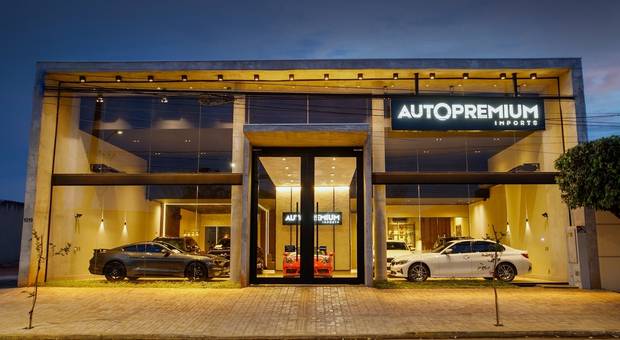 Publicidade de Auto Premium Veículos