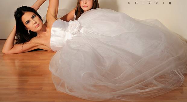 Exposições de Exposição Mulheres de Trinta a Quarenta Graus