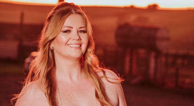 Aniversarios de ELISE GELLERT 35 ANOS