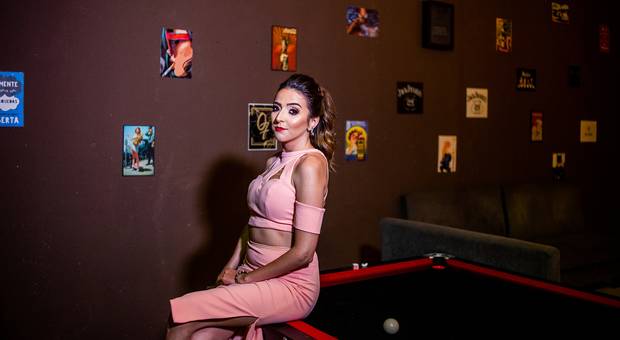 Aniversarios de Larissa Szabo 25 Anos